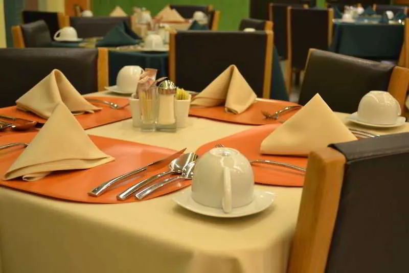 Hostalia Hotel Expo & Business Class Guadalajara