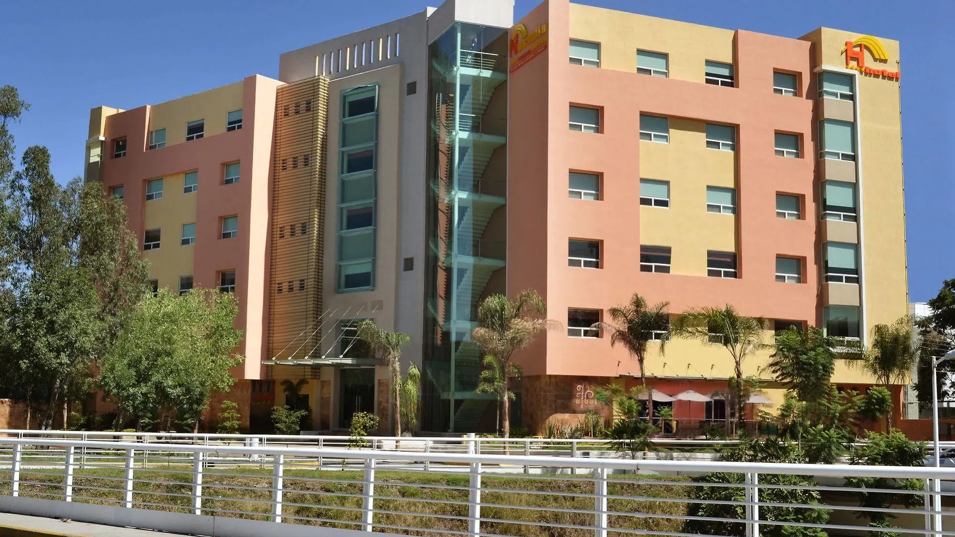 ****  Hostalia Hotel Expo & Business Class Guadalajara Mexique
