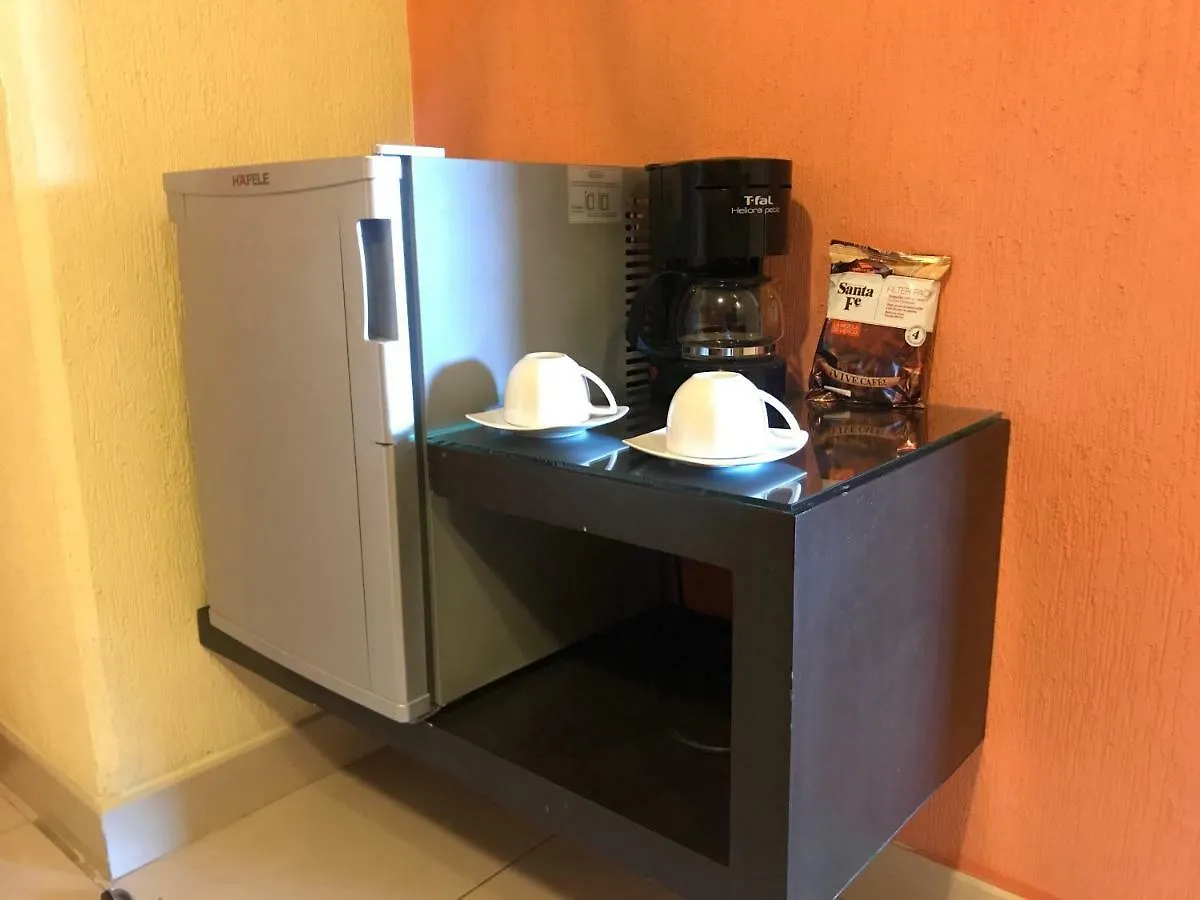 Hostalia Hotel Expo & Business Class Guadalajara 4*,  Mexique