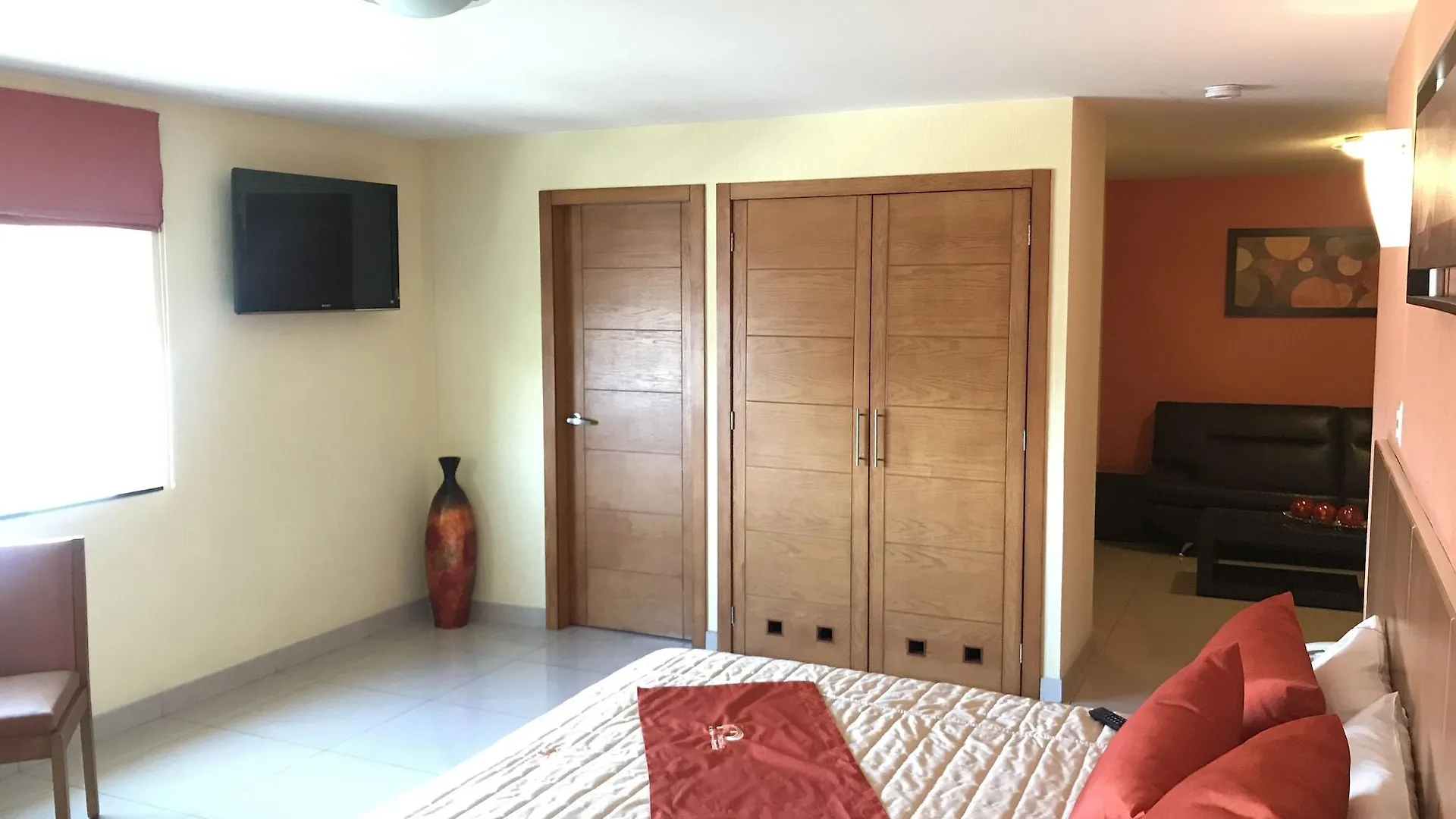 Hostalia Hotel Expo & Business Class Guadalajara